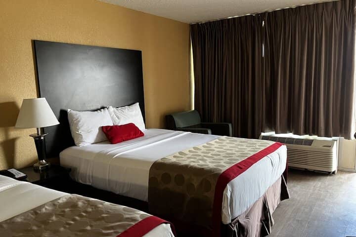 Room 14 of 27