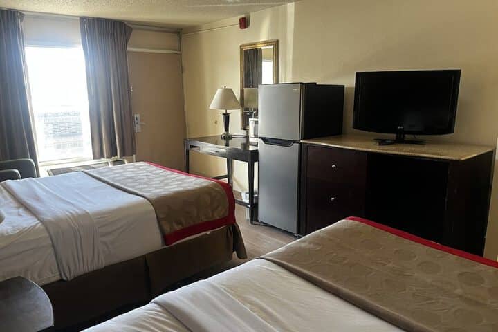 Room 7 of 27
